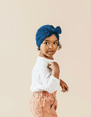 Pălărie moale pentru nou-născut – Față drăguță în stil turban